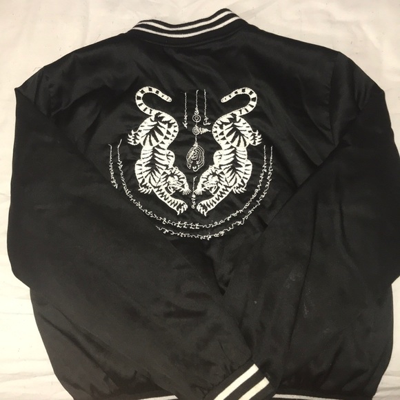 Brandy Melville Jackets & Blazers - BRANDY MELVILLE Black bomber jacket